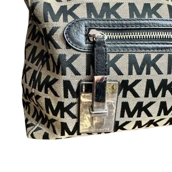 Michael Kors Authenticated Calista Signature Zip-Top Canvas Satchel.Bag - Picture 7 of 12